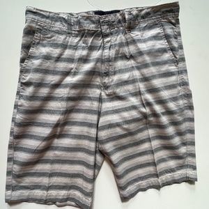 PD&C Lightweight Cotton Gray Stripe Shorts - Size 36